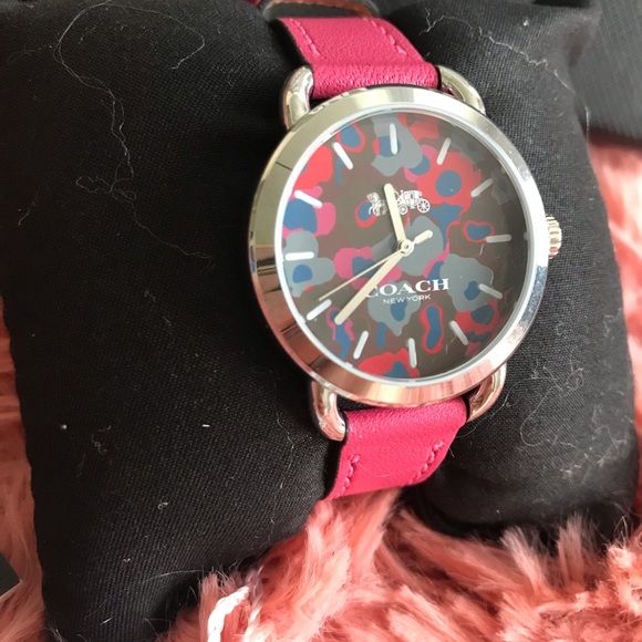 Coach W1546 14502864 LEX  Pink Leather Strap Watch - Picture 7 of 9